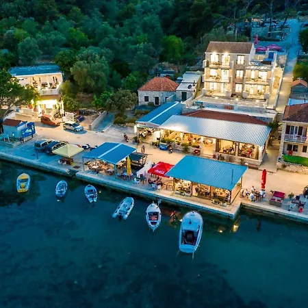 Διαμέρισμα Corallium Precious