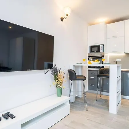 Apartment Corallium Precious
