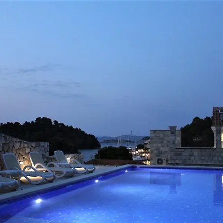 Corallium Precious * Pomena