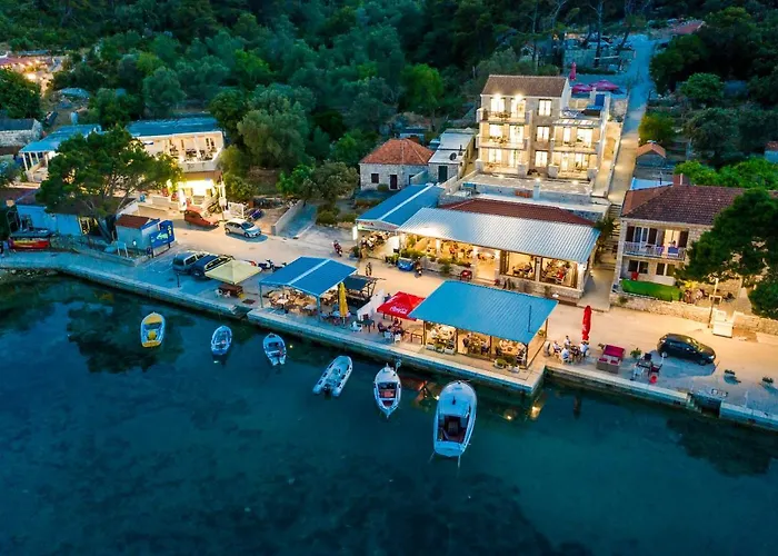 아파트 Corallium Precious