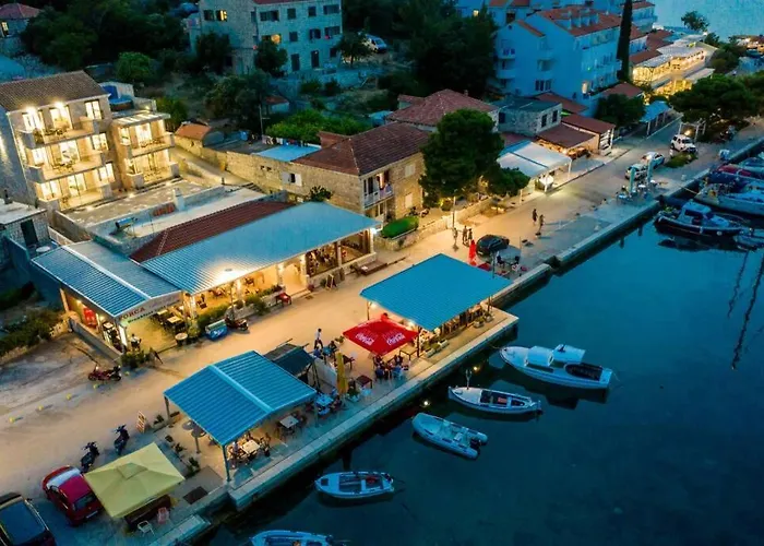 Corallium Precious Pomena