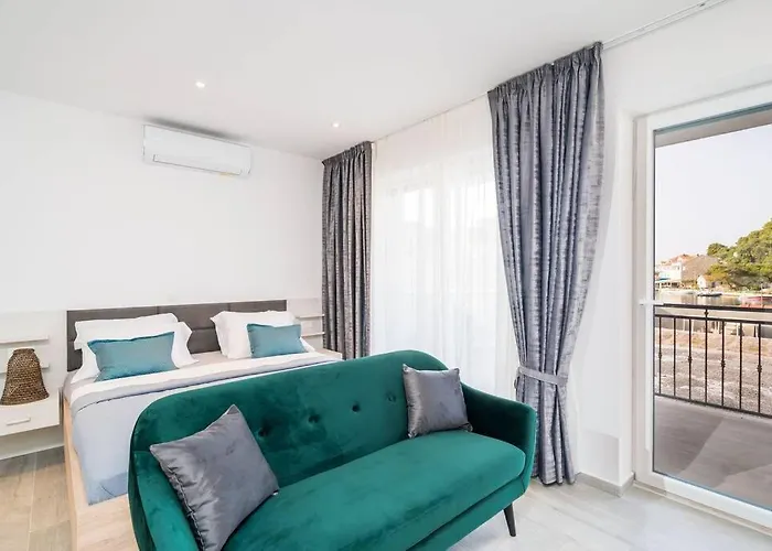 Corallium Precious * Pomena