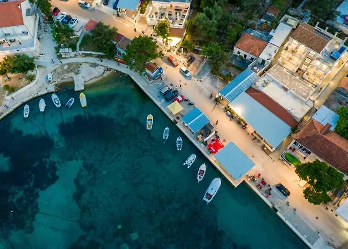 Apartament Corallium Precious Pomena