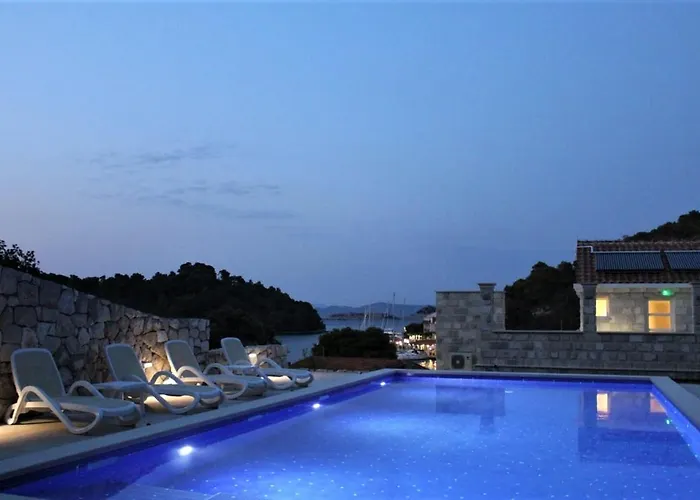 Corallium Precious * Pomena